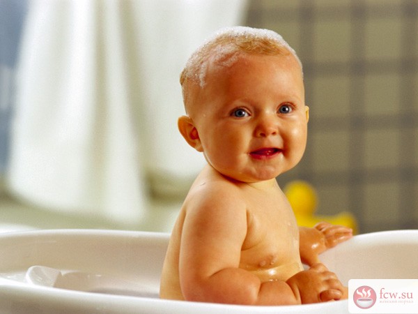 Малыш заболел: купать или воздержаться от водных процедур?