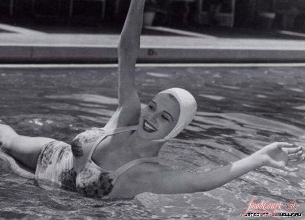 Смелые купальники 50-х годов прошлого века
