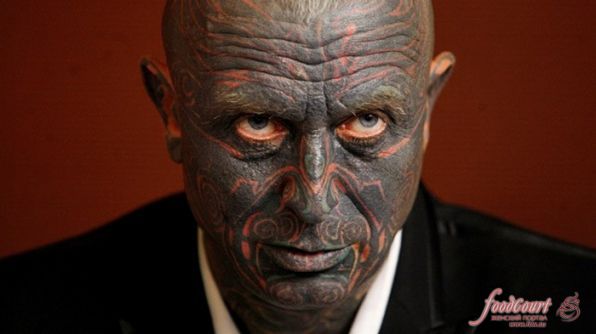 Vladimir Franz - татуированный кандидат в президенты Чехии