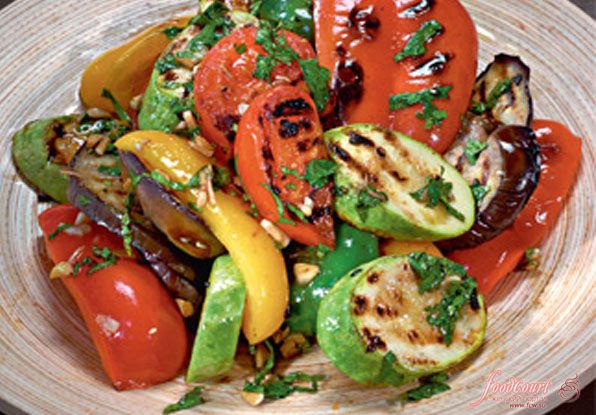 Горячий овощной салат