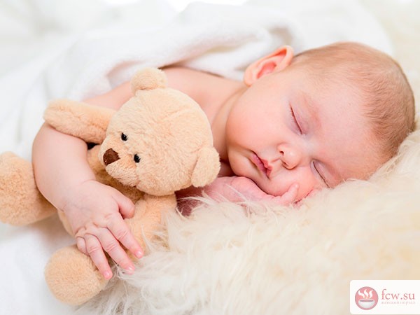 Как научить ребенка спать всю ночь